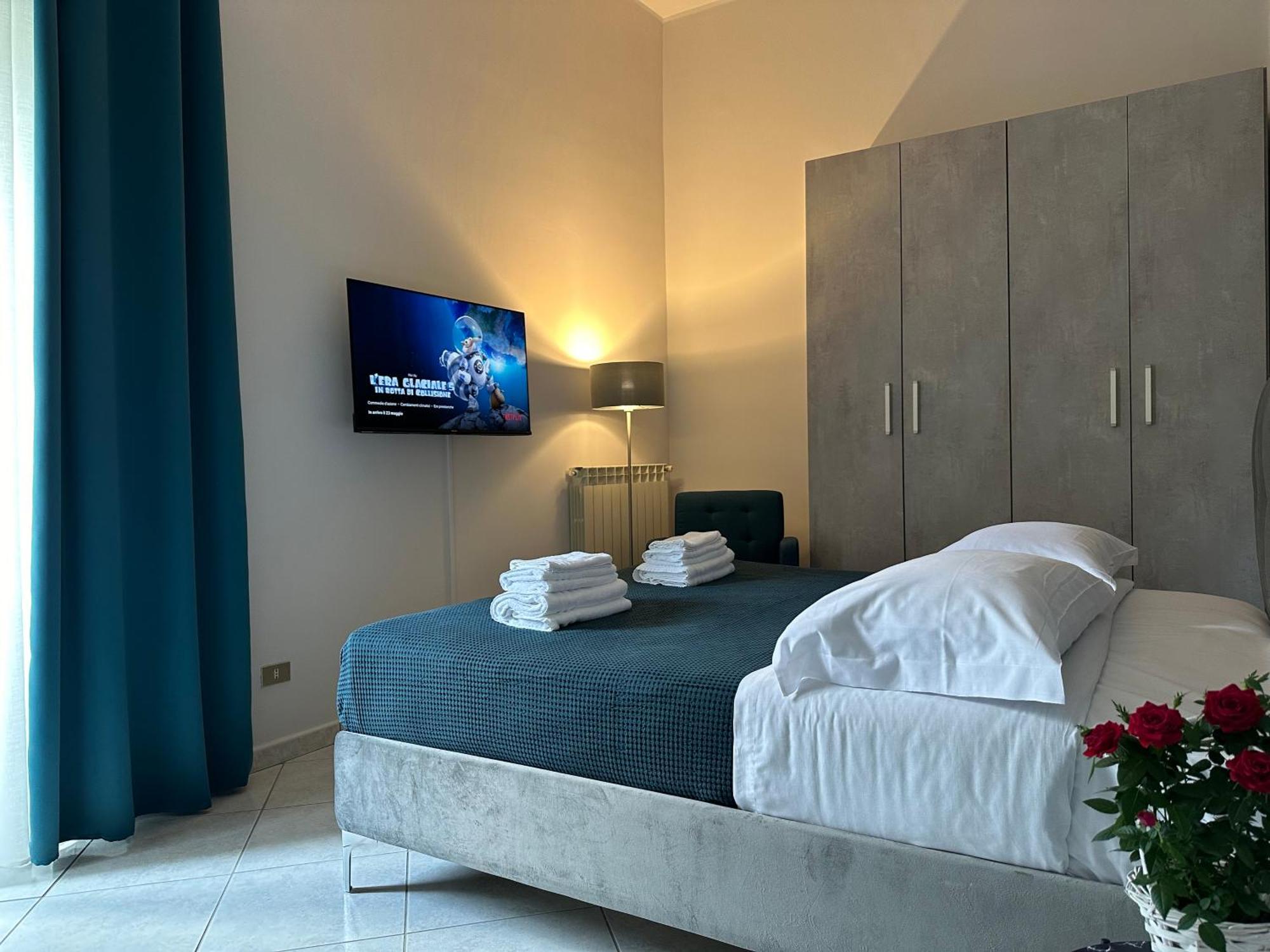 Bed and Breakfast Royal Gardens Казерта Экстерьер фото
